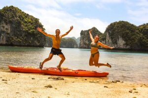 kayak en baie de Lan Ha