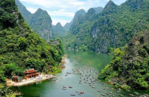 Balade en barque à Trang An, Ninh Binh