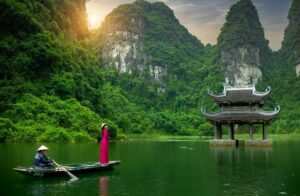 Balade en barque à Trang An, Ninh Binh