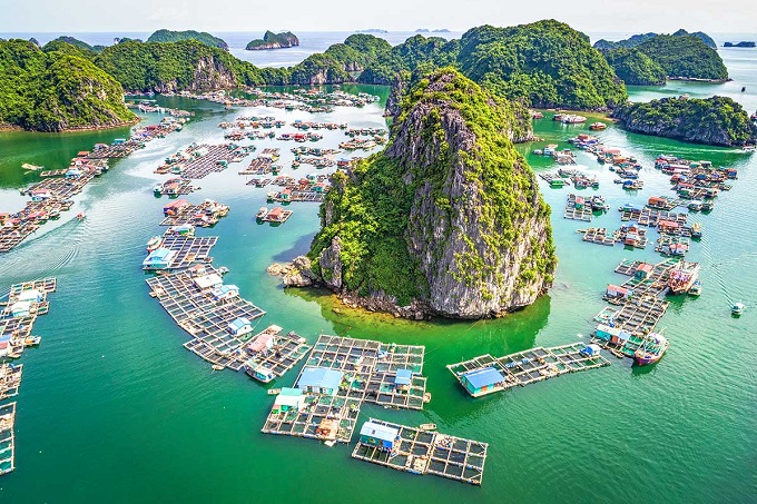 La baie de Lan Ha La baie de Lan Ha